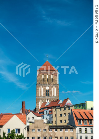 View to a church in the city Rostock, Germany 42699931