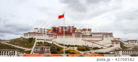 Potala Palace view with Chinese Flag, Lhasa, Tibet Potala Palace view with Chinese Flag, Lhasa, Tibet 42700582