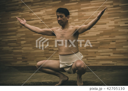 Sumo wrestling Sumo wrestling 42705130