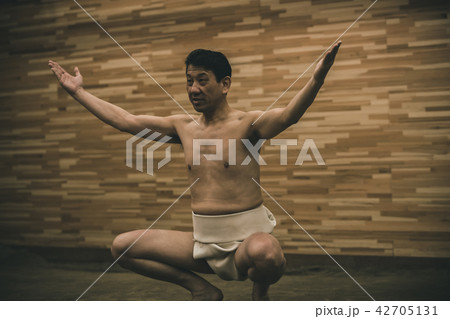 Sumo wrestling Sumo wrestling 42705131