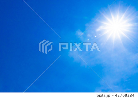 灼熱の太陽の写真素材