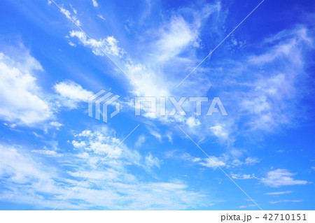 空 青空 雲の写真素材
