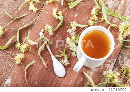 lime tea and flowers 42710702