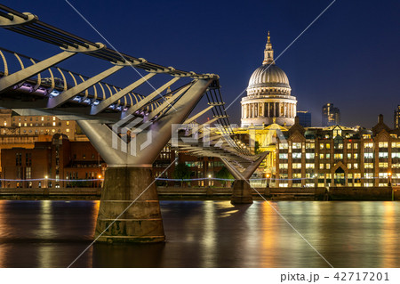 St paul cathedral with millennium bridge 42717201