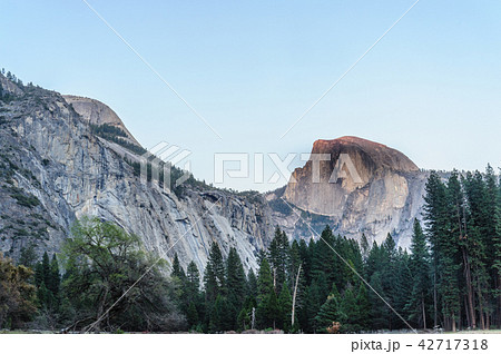Sunset over Half-dome 42717318