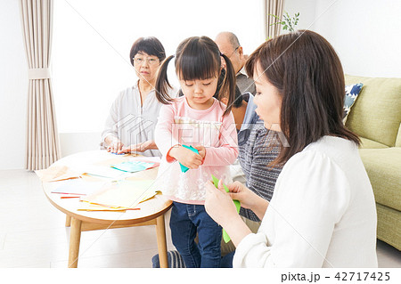 幸せな家族 幸せな家族 42717425