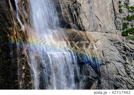 Close-up of a Rainbow in front of the Upper Yosemite Falls 42717462