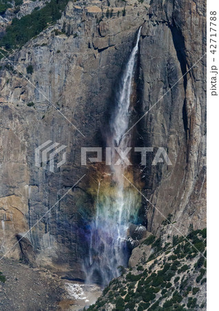 Rainbow in Front of the Upper Yosemite Falls Rainbow in Front of the Upper Yosemite Falls 42717788