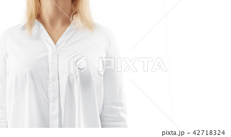 Blank white round silver lapel badge mockup  42718324