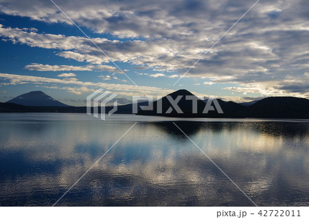 洞爺湖と羊蹄山 洞爺湖と羊蹄山 42722011