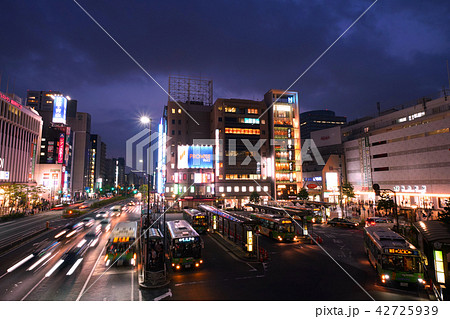 日本の東京都市景観　錦糸町駅など、街並みを望む 42725939