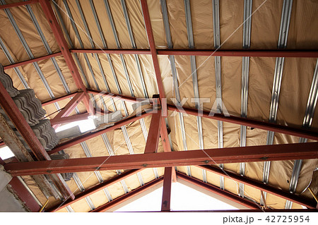 Steel frame with insulation sheet under the roof Steel frame with insulation sheet under the roof 42725954