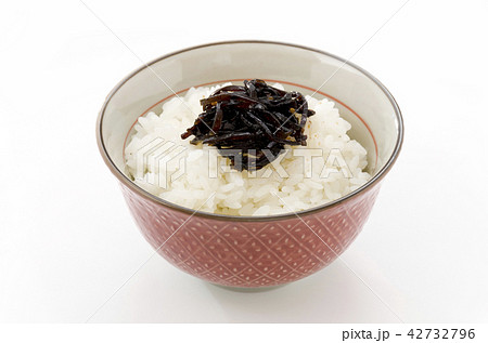 炊き立てご飯と昆布の佃煮 42732796