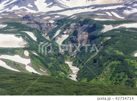 Canyon the Dangerous  on Mutnovsky volcano 42734714