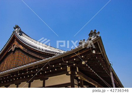 Details Of Traditional Wooden Japanese Temple Roof Details Of Traditional Wooden Japanese Temple Roof 42736346
