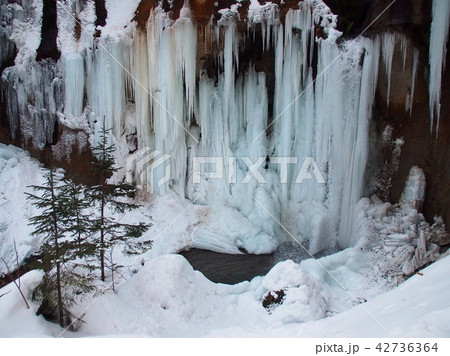 七条大滝の氷柱郡 42736364
