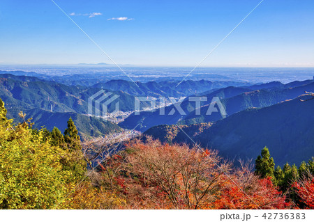 紅葉の御岳山　御岳平からの風景 42736383