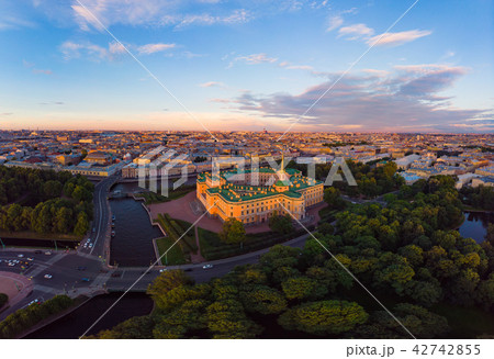 SAINT-PETERSBURG Russia: beautiful Top view of St. Petersburg from the air an Mikhailovsky castle SAINT-PETERSBURG Russia: beautiful Top view of St. Petersburg from the air an Mikhailovsky castle 42742855
