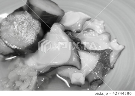 家庭的で素朴な自宅調理の「明石ダコのタコ酢」 42744590