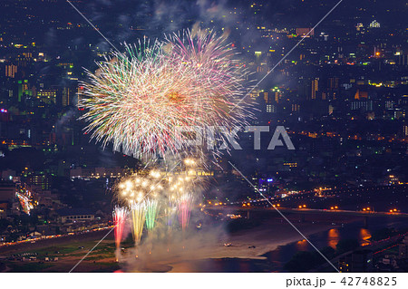長良川全国花火大会(百々ヶ峰西峰より撮影) 42748825