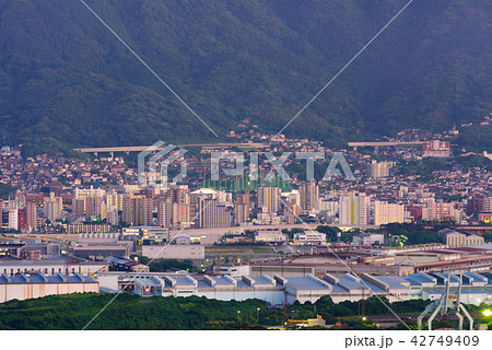 皿倉山と都市夜景【福岡県北九州市】 42749409