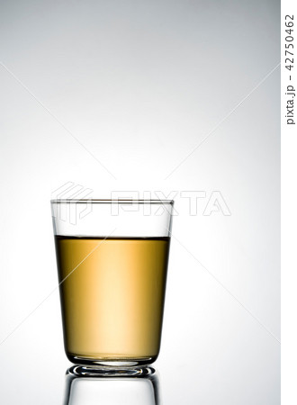グラス 水コップ 飲料 42750462