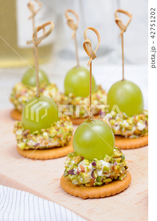 Cottage cheese cushions with grapes Cottage cheese cushions with grapes 42751202