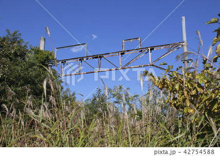 軽井沢付近に残存する、信越本線(横軽)の廃線跡 軽井沢付近に残存する、信越本線(横軽)の廃線跡 42754588