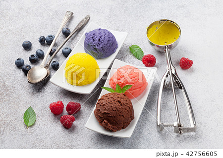 Ice cream with nuts and berries Ice cream with nuts and berries 42756605