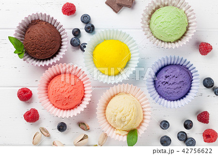 Ice cream with nuts and berries Ice cream with nuts and berries 42756622