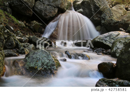 三日月の滝・杉田川渓谷（福島県・大玉村） 42758581