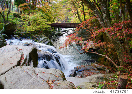 山鶏滝・やまどりたき（福島県・平田村） 42758794