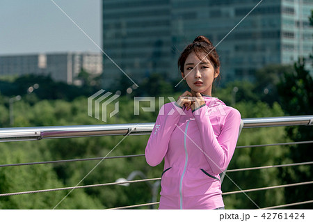 女性 女 女の子 42761424