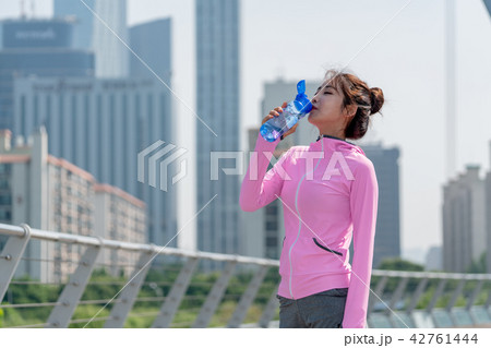 人 人間 韓国人 42761444
