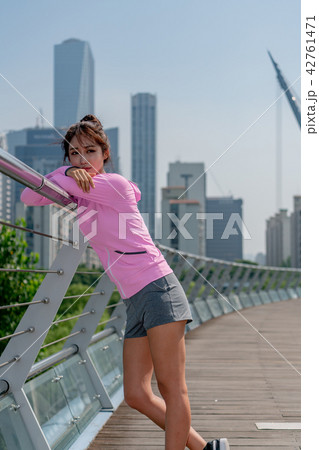 女性 女 女の子 42761471