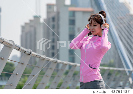 女性 女 女の子 42761487
