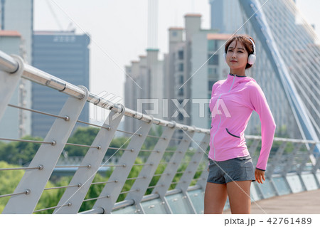 女性 女 女の子 42761489