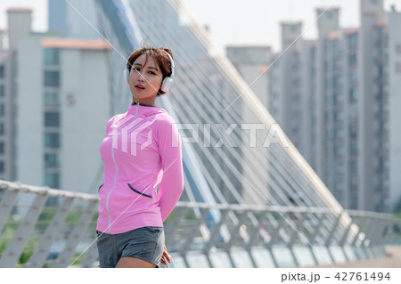 女性 女 女の子 42761494