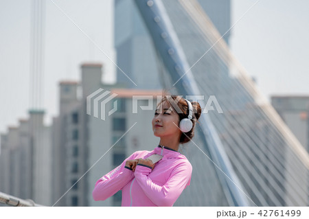 女性 女 女の子 42761499