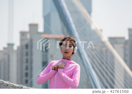 人 人間 韓国人 42761500