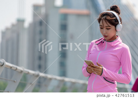 女性 女 女の子 42761513
