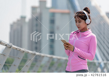 女性 女 女の子 42761516