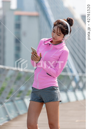 女性 女 女の子 42761520