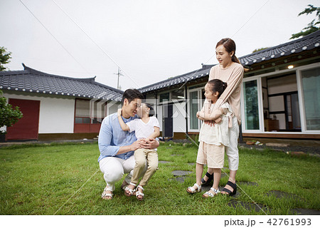 家族 ファミリー 交わり 42761993