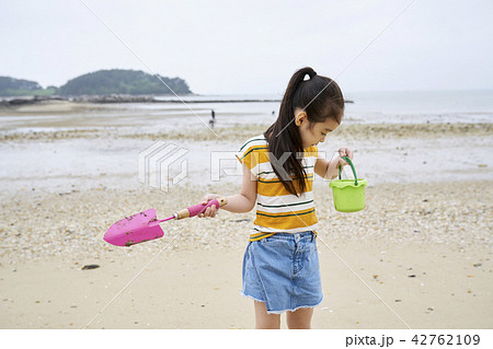 見下ろす 見おろす 子供 42762109