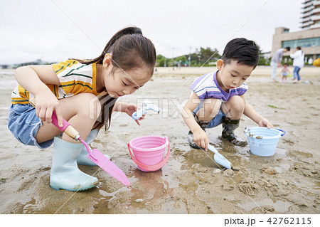 海 少年 女性 42762115