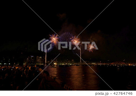 兵庫埠頭から眺めたみなとこうべ海上花火大会（2018年） 42764746