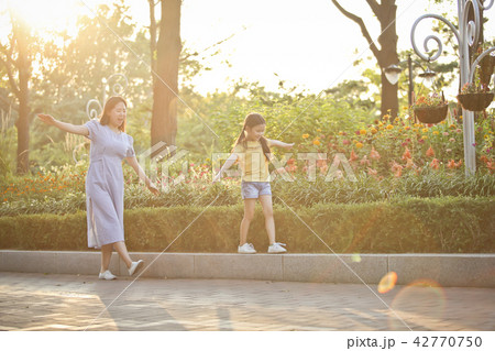 ママ 母 お母さん 42770750