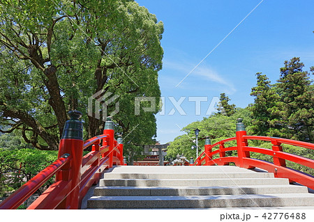 太宰府天満宮（心地池の太鼓橋）　福岡県太宰府市 42776488