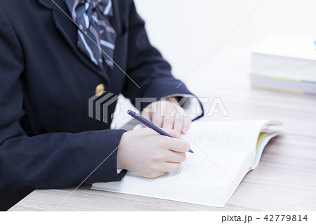 学生　勉強　顔なし 42779814